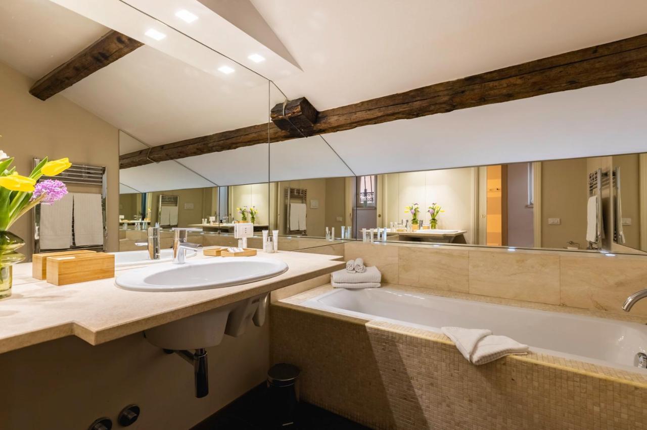 Three-Bedroom Apartment View Penthouse